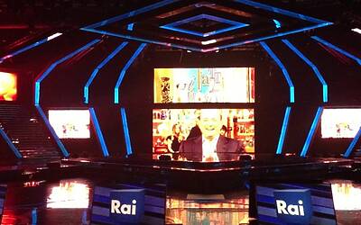 SERATA DI GALA RAI TV CON PRESENTAZIONE DEI PALINSESTI AUTUNNALI E DEI NUOVI PROGRAMMI TELEVISIVI NEGLI STUDI TELEVISIVI DI MILANO 071