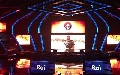 SERATA DI GALA RAI TV CON PRESENTAZIONE DEI PALINSESTI AUTUNNALI E DEI NUOVI PROGRAMMI TELEVISIVI NEGLI STUDI TELEVISIVI DI MILANO 072