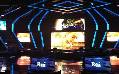SERATA DI GALA RAI TV CON PRESENTAZIONE DEI PALINSESTI AUTUNNALI E DEI NUOVI PROGRAMMI TELEVISIVI NEGLI STUDI TELEVISIVI DI MILANO 078