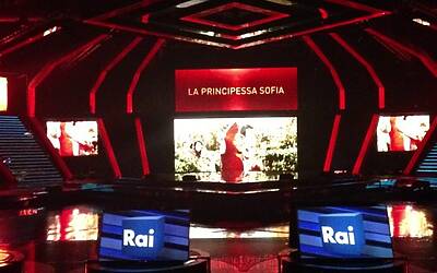 SERATA DI GALA RAI TV CON PRESENTAZIONE DEI PALINSESTI AUTUNNALI E DEI NUOVI PROGRAMMI TELEVISIVI NEGLI STUDI TELEVISIVI DI MILANO 089
