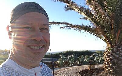 TRAIL RUNNING IN CASCAIS NEAR LISBOA Lisbona ATLANTIC OCEAN SEA INTERNATIONAL PRESENTATION OF NEW CITROEN C4 PICASSO RUN CORSA TEST WITH BROOKS PURE NIKE FUEL BAND XBIONIC SOCKS XBS PERFORMANCE SALOMON EXO 21