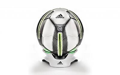la nuova palla smart delladidas