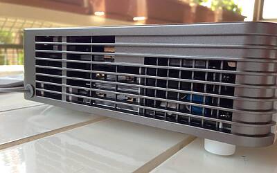 test assodigitale benq gp10 11