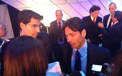 ANNUNCI E NOVITA MEDIASET PRESENTAZIONE PALINSESTI AUTUNNO 2013 INTERVISTA CON PIERSILVIO BERLUSCONI E PIERO CHIAMBRETTI CENA PREPARATA DA DAVIDE OLDANI NUOVA PROGRAMMAZIONE TV CANALE 5 ITALIA 1 RETE 4 49