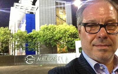 ANNUNCI E NOVITA MEDIASET PRESENTAZIONE PALINSESTI AUTUNNO 2013 INTERVISTA CON PIERSILVIO BERLUSCONI E PIERO CHIAMBRETTI CENA PREPARATA DA DAVIDE OLDANI NUOVA PROGRAMMAZIONE TV CANALE 5 ITALIA 1 RETE 4 75