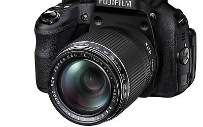 HS50EXR Black Front Left r93