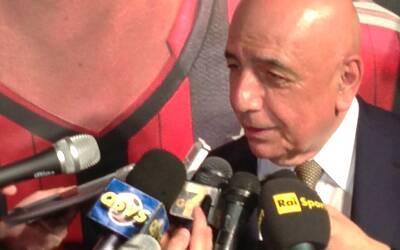 Nella location del Byblos di Milano adidas ed A.C. Milan hanno presentato ufficialmente la nuova maglia della stagione 20132014 17