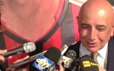 Nella location del Byblos di Milano adidas ed A.C. Milan hanno presentato ufficialmente la nuova maglia della stagione 20132014 18