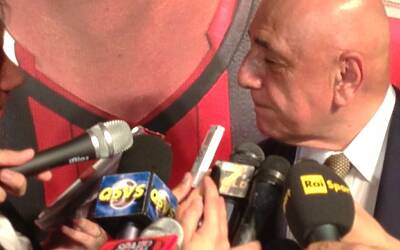 Nella location del Byblos di Milano adidas ed A.C. Milan hanno presentato ufficialmente la nuova maglia della stagione 20132014 19