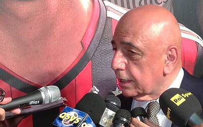 Nella location del Byblos di Milano adidas ed A.C. Milan hanno presentato ufficialmente la nuova maglia della stagione 20132014 22