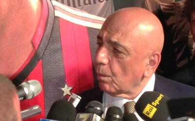 Nella location del Byblos di Milano adidas ed A.C. Milan hanno presentato ufficialmente la nuova maglia della stagione 20132014 27