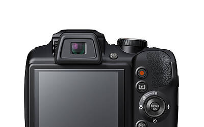 S8200 Black Back r100