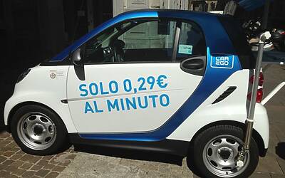 CAR2GO IL CAR SHARING NOLEGGIO PIU ECONOMICO CHE ARRIVA A MILANO 05