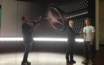 Nico Rosberg del Team F1 mercedes Benz petronas ci parla del rapporto tra uomo e tecnologia 05