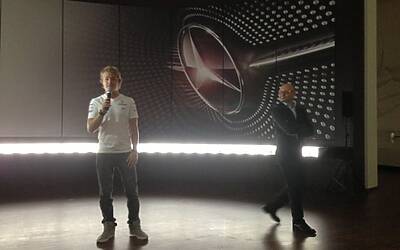 Nico Rosberg del Team F1 mercedes Benz petronas ci parla del rapporto tra uomo e tecnologia 07