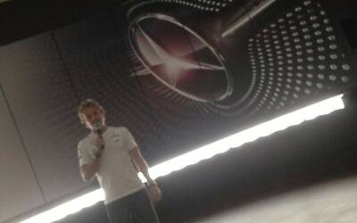 Nico Rosberg del Team F1 mercedes Benz petronas ci parla del rapporto tra uomo e tecnologia 09