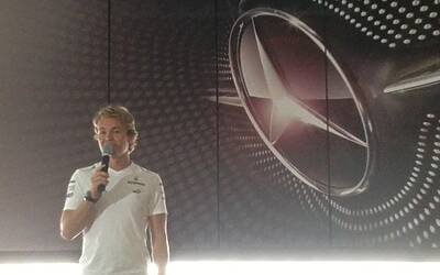 Nico Rosberg del Team F1 mercedes Benz petronas ci parla del rapporto tra uomo e tecnologia 14