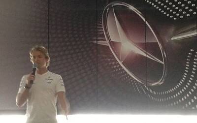 Nico Rosberg del Team F1 mercedes Benz petronas ci parla del rapporto tra uomo e tecnologia 15