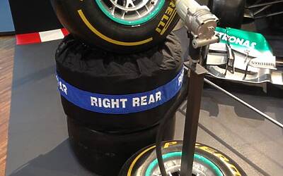 Nico Rosberg del Team F1 mercedes Benz petronas ci parla del rapporto tra uomo e tecnologia 23