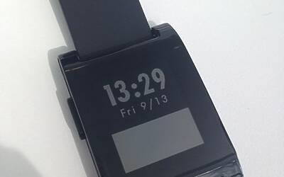 Test ed Unboxing di Pebble lo smartwach con e paper finanziato da Kickstarter 03