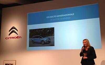 Quando la tecnologia incontra lambiente Citroen Grand C4 Picasso il Tecnospace che inquina meno di una sigaretta 038