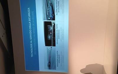 Quando la tecnologia incontra lambiente Citroen Grand C4 Picasso il Tecnospace che inquina meno di una sigaretta 044