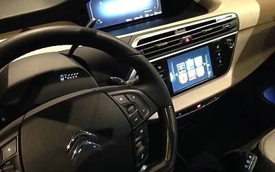 Quando la tecnologia incontra lambiente Citroen Grand C4 Picasso il Tecnospace che inquina meno di una sigaretta 049