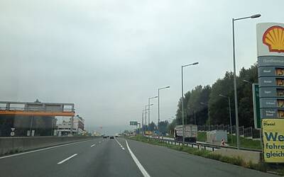 Quando la tecnologia incontra lambiente Citroen Grand C4 Picasso il Tecnospace che inquina meno di una sigaretta 079