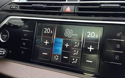 Quando la tecnologia incontra lambiente Citroen Grand C4 Picasso il Tecnospace che inquina meno di una sigaretta 088