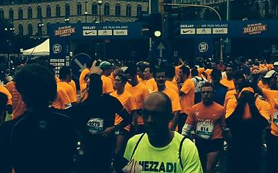 deejay ten milano 2013 le foto ed i video migliori non ufficiali della Deejay Ten milano 2013 guarda se ci sei anche tu tra i partecipanti alla corsa divertente di milano insieme a Radio Deejay e Linus 36