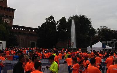 deejay ten milano 2013 le foto ed i video migliori non ufficiali della Deejay Ten milano 2013 guarda se ci sei anche tu tra i partecipanti alla corsa divertente di milano insieme a Radio Deejay e Linus 48