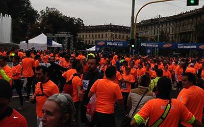 deejay ten milano 2013 le foto ed i video migliori non ufficiali della Deejay Ten milano 2013 guarda se ci sei anche tu tra i partecipanti alla corsa divertente di milano insieme a Radio Deejay e Linus 49