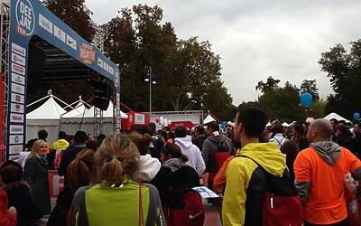 deejay ten milano 2013 le foto ed i video migliori non ufficiali della Deejay Ten milano 2013 guarda se ci sei anche tu tra i partecipanti alla corsa divertente di milano insieme a Radio Deejay e Linus 61