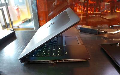 HP notebook workstation ultrabook 18