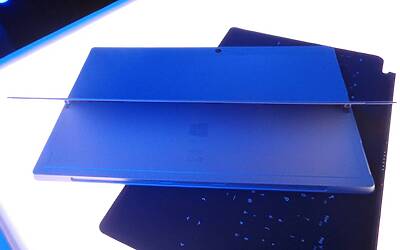 Microsoft Surface 2 3