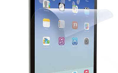 SPANTITRACEIPADAIR 01 main U HR