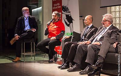 la serata di lancio di bloodup opficio di roma con draculapp e assodigitale32