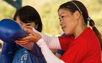 Come utilizzare la tecnologia mobile per compiere imprese VODAFONE FIRSTS MK Gallery EP3 9