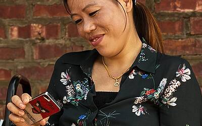 Come utilizzare la tecnologia mobile per compiere imprese VODAFONE FIRSTS MK Gallery EP4 3