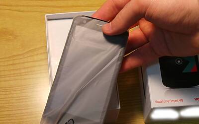 Vodafone Smart 4G unboxing 22