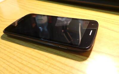 Vodafone Smart 4G unboxing 8