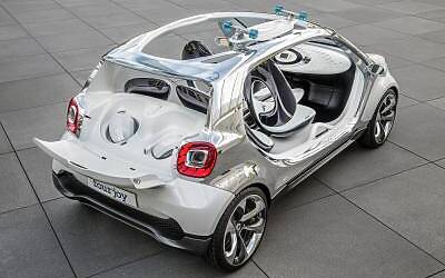 1003783 1958529 400 267 smart fourjoy 30