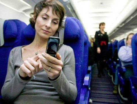 uso cellulare in aereo