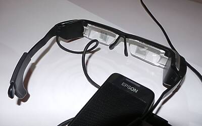 EPSON MOVERIO BT 200 1