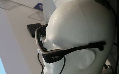 EPSON MOVERIO BT 200 19