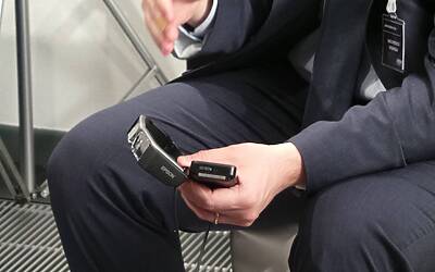 EPSON MOVERIO BT 200 35