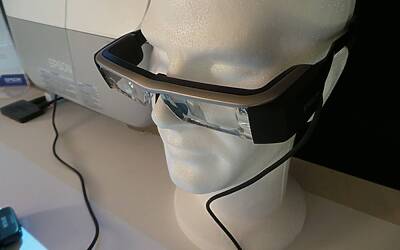 EPSON MOVERIO BT 200 5