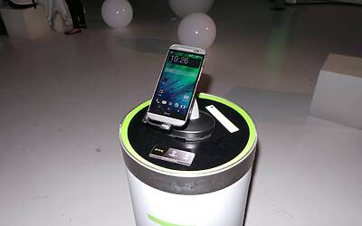 HTC One M8 28