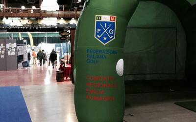 ITALIAN GOLF SHOW PARMA 2014 IL PRINCIPALE EVENTO FIERISTICO PER IL MONDO DEL GOLF CON I PRINCIPALI ESPOSITORI DEL SETTORE ED IL GRANDE CAMPO PRATICA INDOOR PER IL TEST DEI FERRI DEGLI IBRIDI E DEI DRIVE E DI TUTTA ATTREZZATURA GOLFISTICA 103