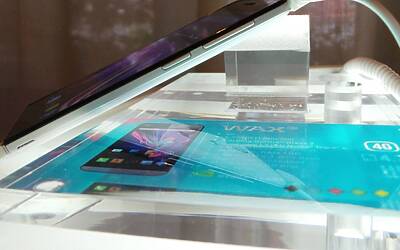 Milano Conferenza Wiko WAX 7